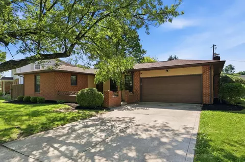 37 Coventry Rd, Delaware, OH 43015