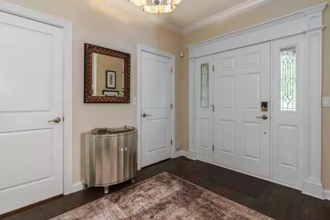 5737 Michaela Ct, Columbus, OH 43235