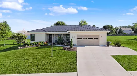 21 Betty Dr, Bellville, OH 44813