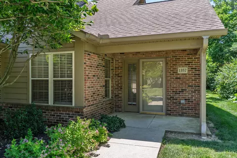 1359 Woodberry Pl, Columbus, OH 43230