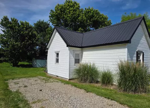 25 E 10th St, Wellston, OH 45692 photo 3