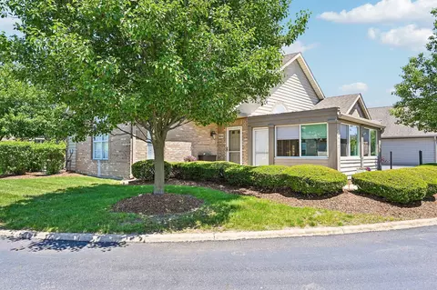 5614 Brickstone Pl #8, Hilliard, OH 43026