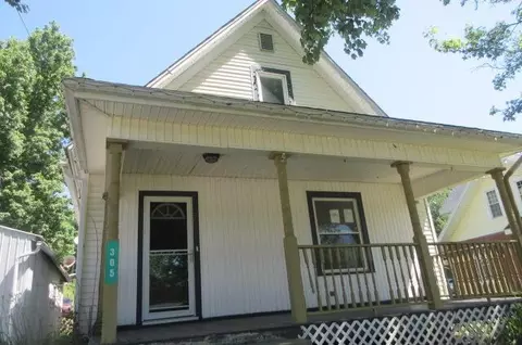 305 E Main St, Junction City, OH 43748
