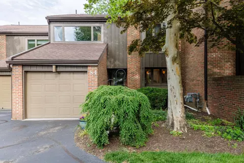 84 Glen Dr, Worthington, OH 43085