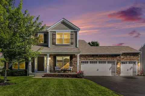 1818 Stargrass Ave, Grove City, OH 43123