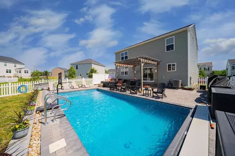 410 Fox Dr, Johnstown, OH 43031