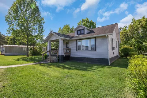 204 E Jefferson St, New Lexington, OH 43764