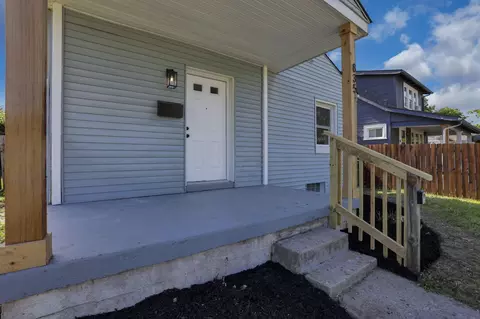 Exterior - 835 Ruby Ave, Columbus, OH 43227 photo 4 of 11