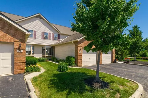 1252 Somerset Way, Pickerington, OH 43147