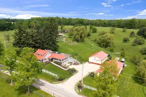 5643 Yankee St, Fredericktown, OH 43019