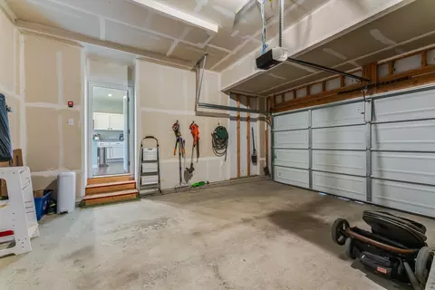 Entry Way - 5764 Montrose Ct, Morrow, OH 45152 photo 8 of 9