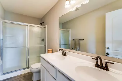 Bath - 5764 Montrose Ct, Morrow, OH 45152 photo 2 of 3