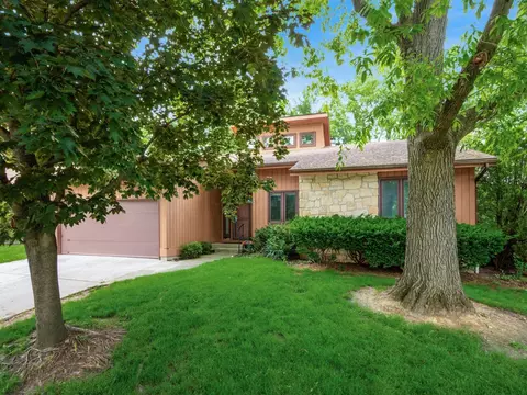 448 Senate Ave, Delaware, OH 43015