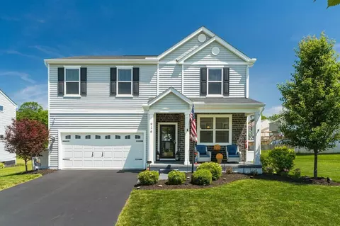 926 Burtwood Dr, Pataskala, OH 43062