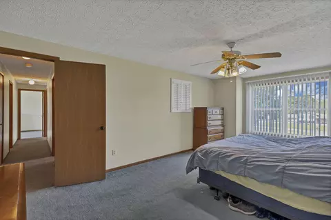 Bedroom - 5951 S Fork Rd, Heath, OH 43056 photo 2 of 8