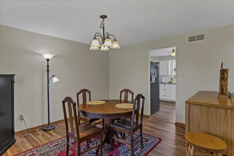 Dining - 5951 S Fork Rd, Heath, OH 43056 photo 1 of 5