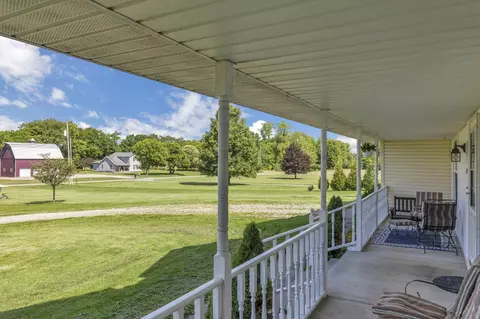 Exterior - 5951 S Fork Rd, Heath, OH 43056 photo 4 of 15