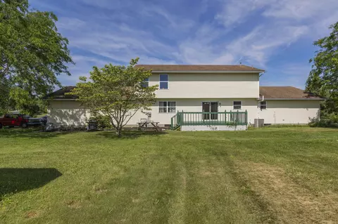 Exterior - 5951 S Fork Rd, Heath, OH 43056 photo 12 of 15