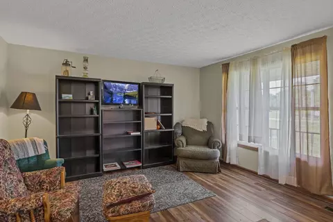 Living - 5951 S Fork Rd, Heath, OH 43056 photo 2 of 3