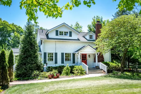 5352 Olentangy River Rd, Columbus, OH 43235