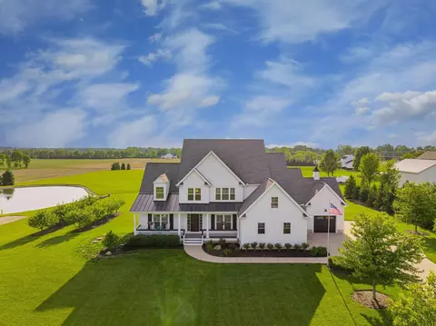 3173 Barnes Rd, Centerburg, OH 43011