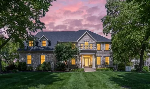 13715 Violet Meadows Blvd, Pickerington, OH 43147