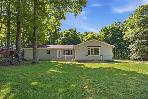 5309 Bloominggrove Rd, Galion, OH 44833