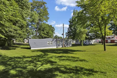 Exterior - 110 S Walnut St, Lithopolis, OH 43136 photo 9 of 9