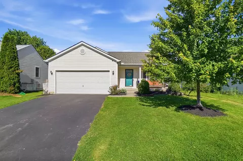 152 Rome Dr, Pataskala, OH 43062