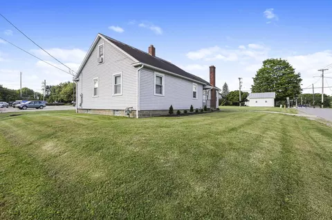 Exterior - 88 N Walnut, Lithopolis, OH 43136 photo 6 of 17