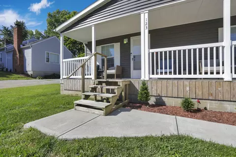 Exterior - 123 E South St, Lithopolis, OH 43136 photo 6 of 18