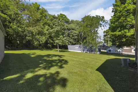 Exterior - 123 E South St, Lithopolis, OH 43136 photo 9 of 18