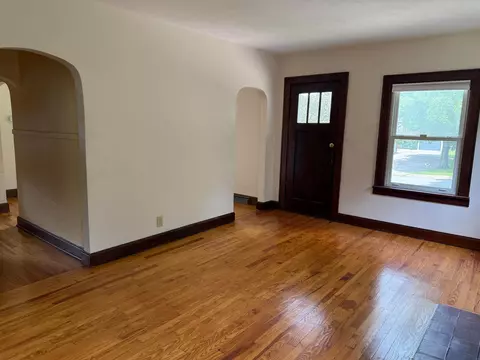 Living - 133 E South St, Lithopolis, OH 43136 photo 4 of 7