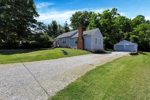 Exterior - 133 E South St, Lithopolis, OH 43136 photo 2 of 19