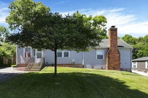 133 E South St, Lithopolis, OH 43136