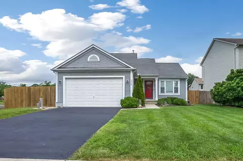 4478 Knoll Crest Dr, Grove City, OH 43123