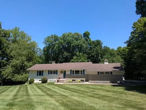 1395 New Gambier Rd, Mount Vernon, OH 43050