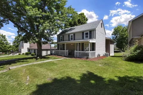 Exterior - 178 E South St, Lithopolis, OH 43136 photo 4 of 20