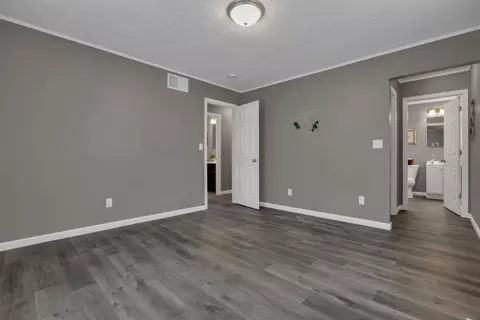 113 Mcdowell St, Bloomingburg, OH 43106