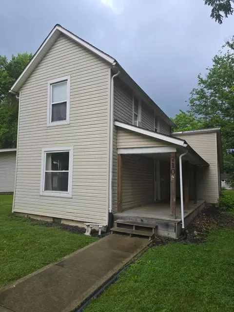 710 W 8th St, Marysville, OH 43040