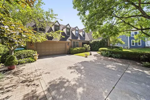 5049 Glenaire Dr, Dublin, OH 43017