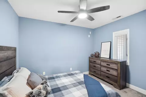 Bedroom - 2553 Derr Rd, Springfield, OH 45503 photo 6 of 8