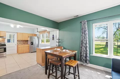 Dining - 2553 Derr Rd, Springfield, OH 45503 photo 1 of 1