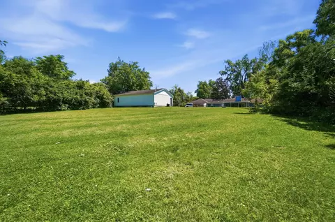Exterior - 2553 Derr Rd, Springfield, OH 45503 photo 9 of 12