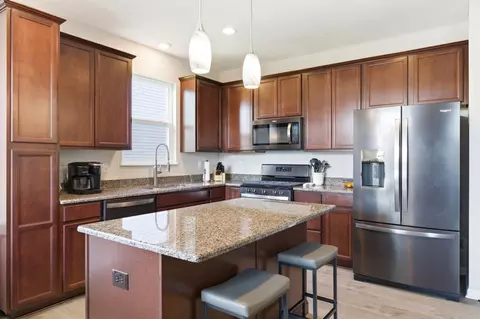 Kitchen - 242 Jay Ct, Delaware, OH 43015 photo 1 of 3