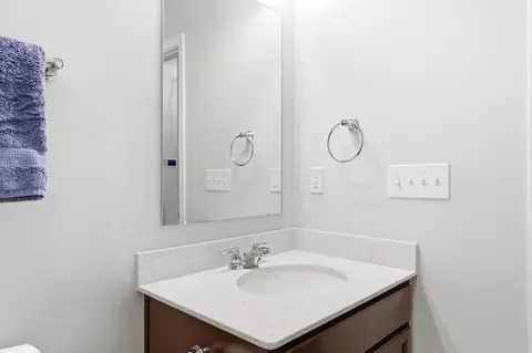 Bath - 242 Jay Ct, Delaware, OH 43015 photo 6 of 6