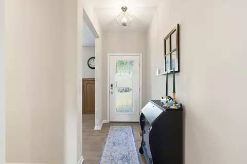 Entry Way - 242 Jay Ct, Delaware, OH 43015 photo 3 of 6