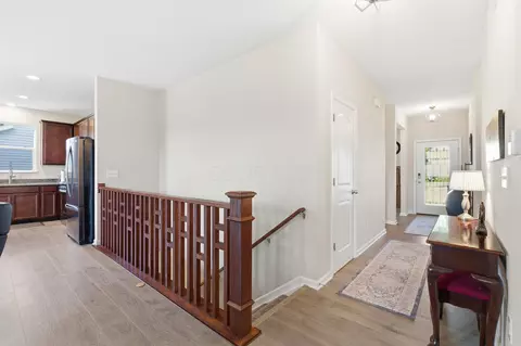 Entry Way - 242 Jay Ct, Delaware, OH 43015 photo 6 of 6