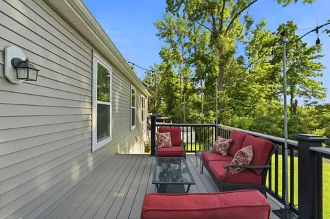 Exterior - 242 Jay Ct, Delaware, OH 43015 photo 4 of 11