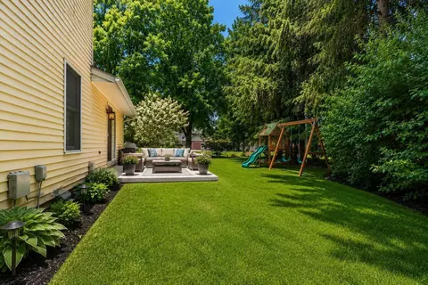 Exterior - 844 Brookpark Rd, Marion, OH 43302 photo 4 of 7